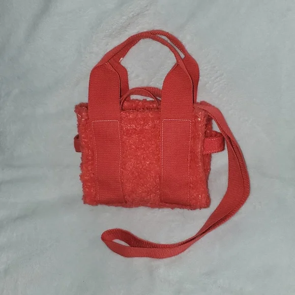 BDG Urban Outfitters Serena Sherpa Mini Tote Bag - Picture 3 of 12